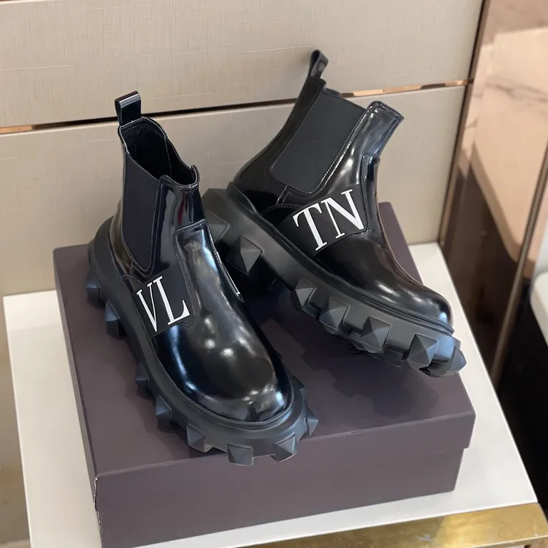 Valentino Shoe 